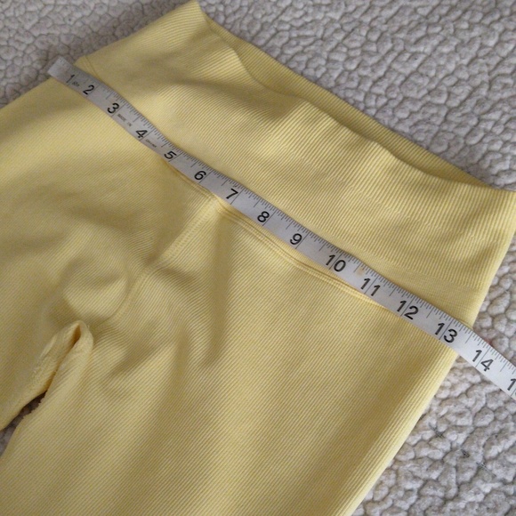 Spiritual Gangster M/L Ribbed Pastel Yellow Leggings - Picture 11 of 16